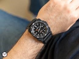 Montres Bell & Ross - Acier